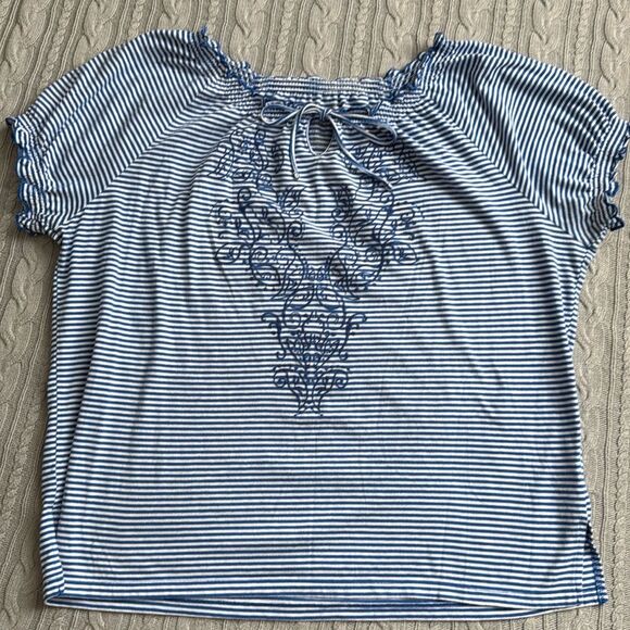 Faded Glory 2 Striped Oversized Tees with embroidery - Picture 3 of 11